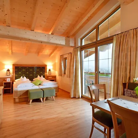 Garni Bavaria Hotel *