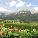 Garni Bavaria 호텔 엘마우
