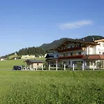 Garni Bavaria * 엘마우